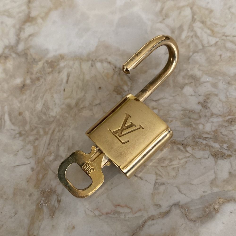 Louis Vuitton Padlock & Key #319 - Picture 3 of 5